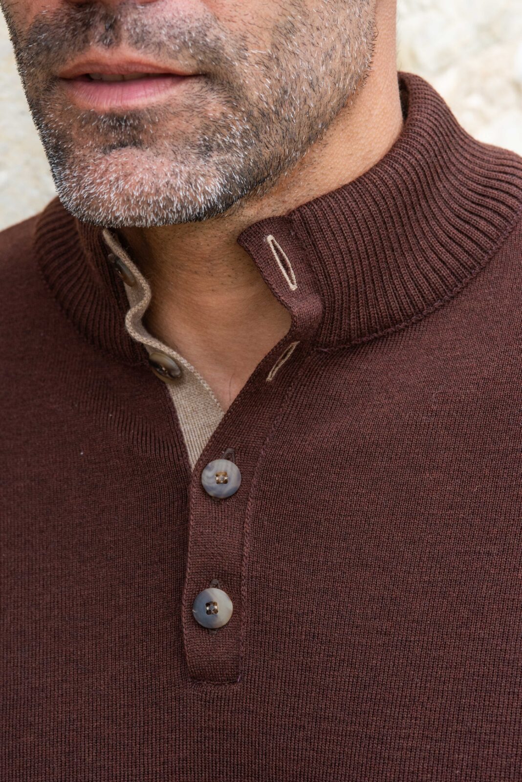 pull camionneur boutonné